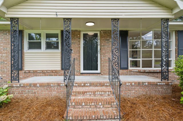 1810 Wedgefield Road, Charleston, SC 29407