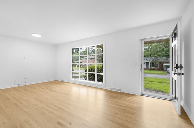 1810 Wedgefield Road, Charleston, SC 29407