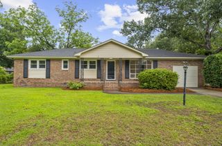 1810 Wedgefield Road, Charleston, SC 29407