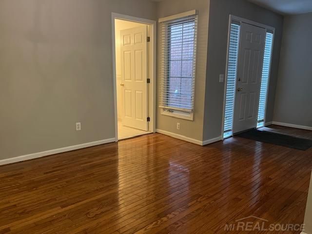 55302 Boardwalk Lane, Utica, MI 48316