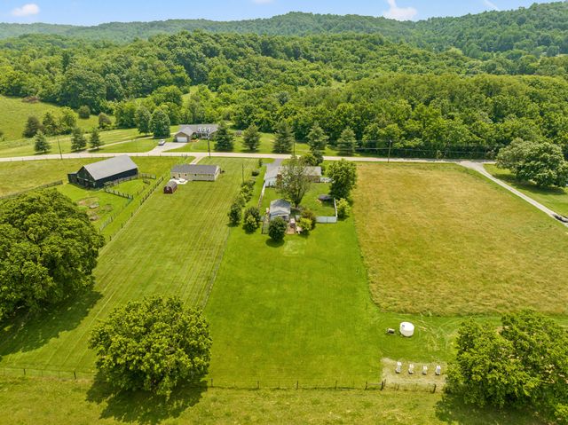 7830 Lebanon Road, Danville, KY 40422