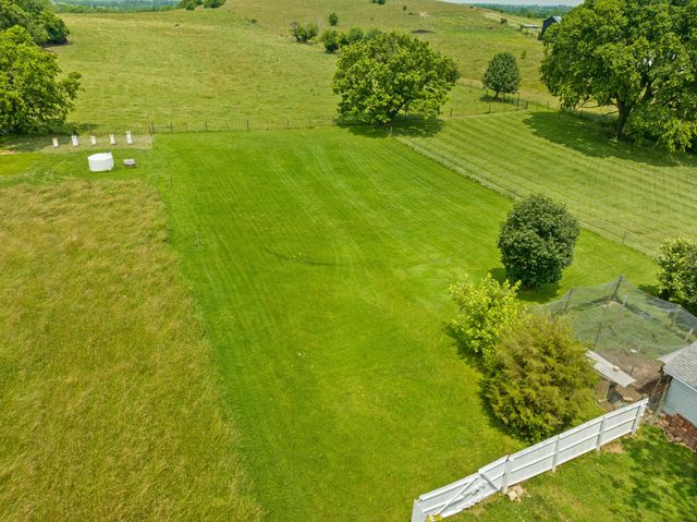 7830 Lebanon Road, Danville, KY 40422