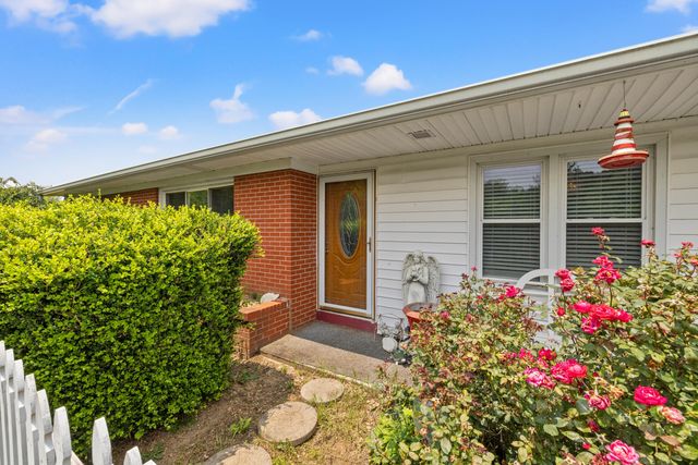 7830 Lebanon Road, Danville, KY 40422