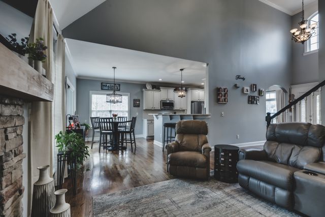 2766 Trasbin Ct, Thompsons Station, TN 37179
