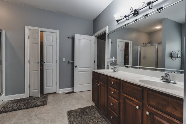 2766 Trasbin Ct, Thompsons Station, TN 37179