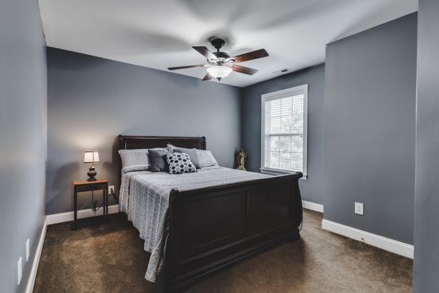 2766 Trasbin Ct, Thompsons Station, TN 37179