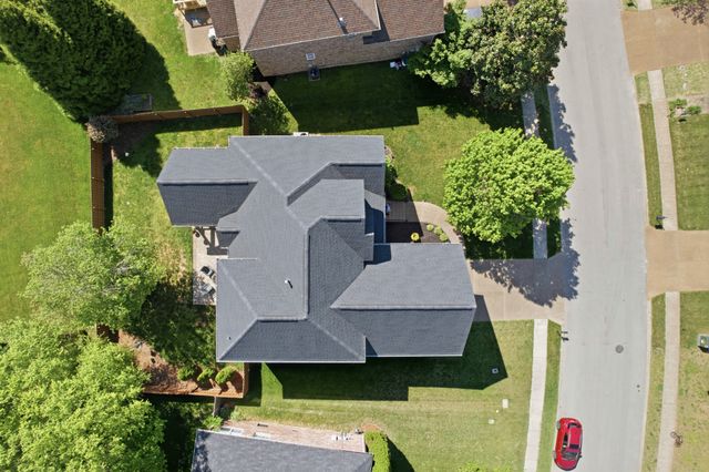 2766 Trasbin Ct, Thompsons Station, TN 37179