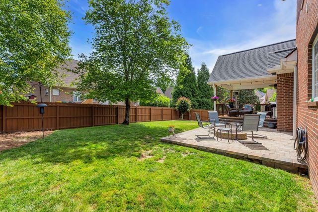 2766 Trasbin Ct, Thompsons Station, TN 37179
