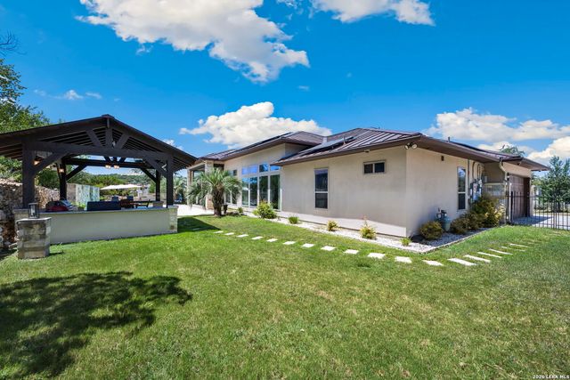 10542 Kendall Canyon, San Antonio, TX 78255