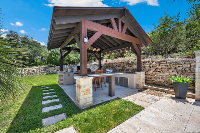 10542 Kendall Canyon, San Antonio, TX 78255