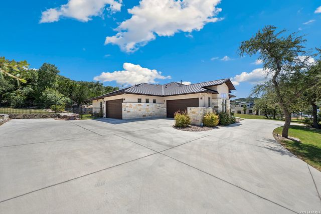 10542 Kendall Canyon, San Antonio, TX 78255