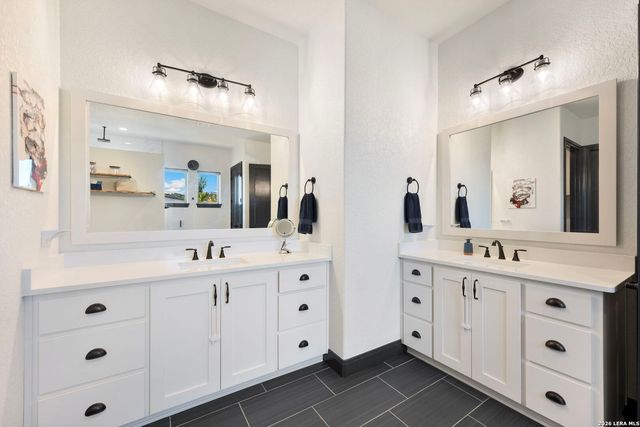 10542 Kendall Canyon, San Antonio, TX 78255