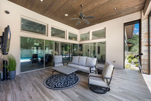 10542 Kendall Canyon, San Antonio, TX 78255