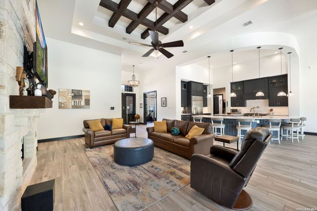 10542 Kendall Canyon, San Antonio, TX 78255