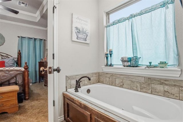 20645 Santa Fe Avenue, Harrah, OK 73045