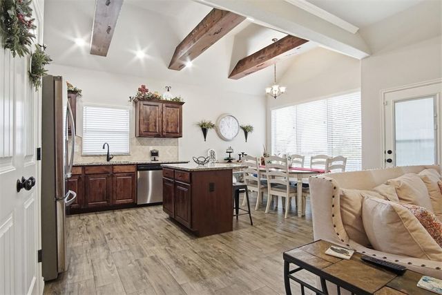 20645 Santa Fe Avenue, Harrah, OK 73045