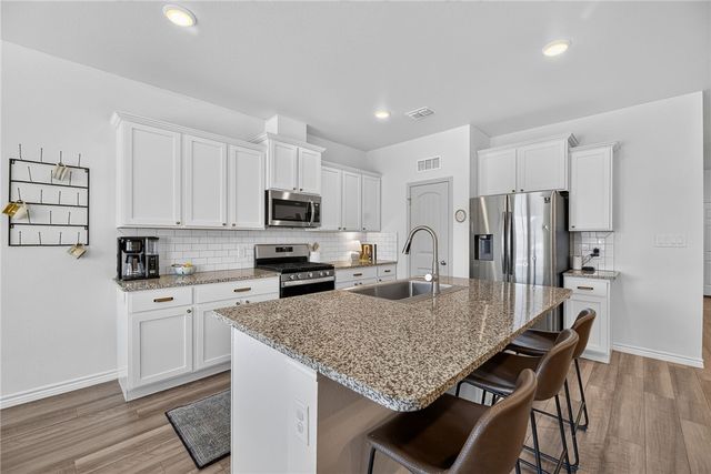 7814 Stampede Dr, Corpus Christi, TX 78414