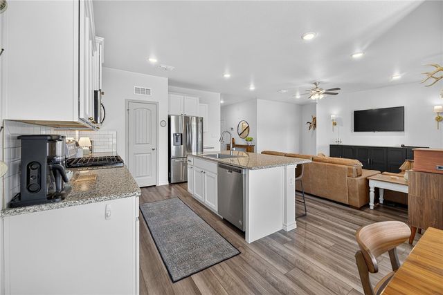 7814 Stampede Dr, Corpus Christi, TX 78414