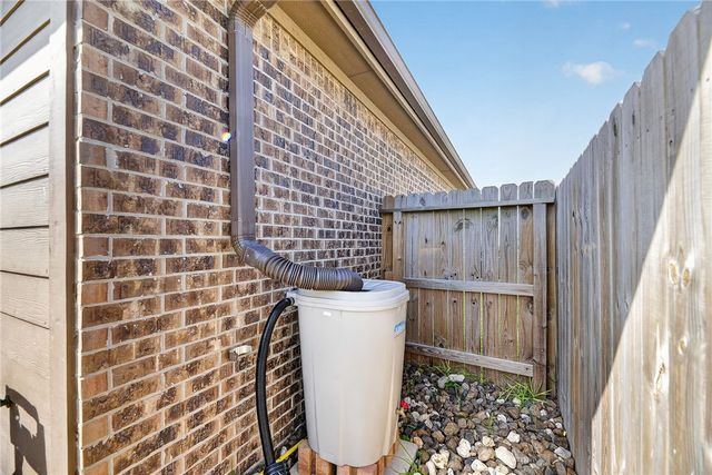 7814 Stampede Dr, Corpus Christi, TX 78414