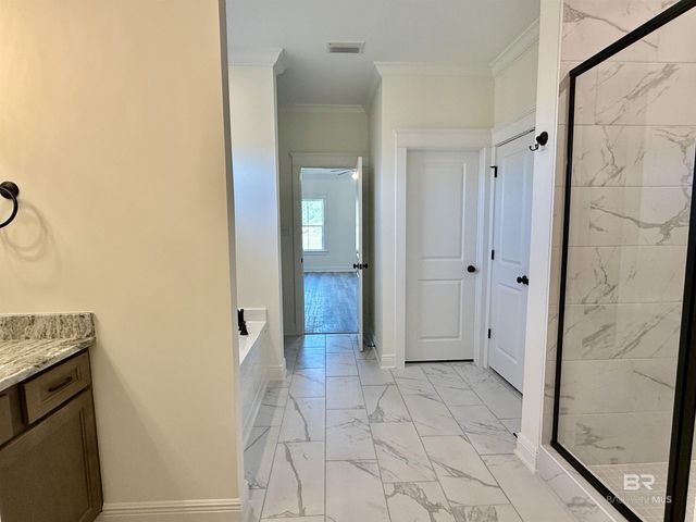 20877 Hale Drive, Robertsdale, AL 36567