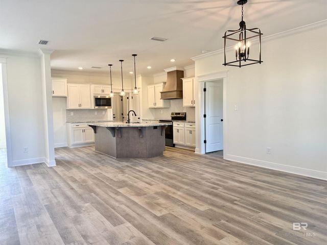 20877 Hale Drive, Robertsdale, AL 36567