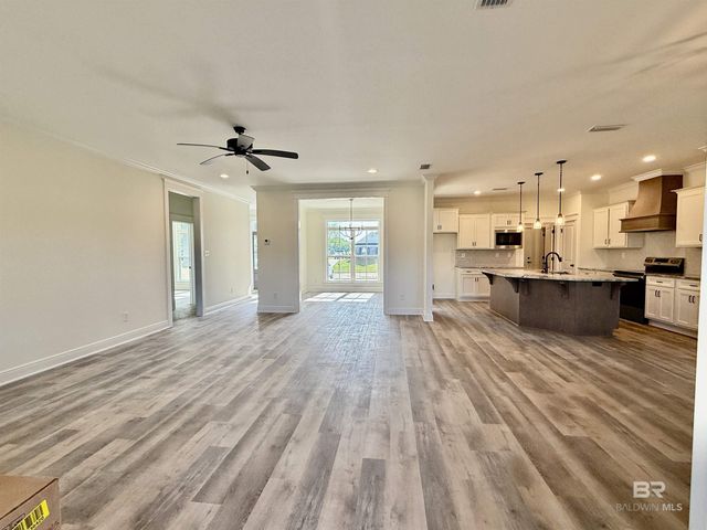 20877 Hale Drive, Robertsdale, AL 36567