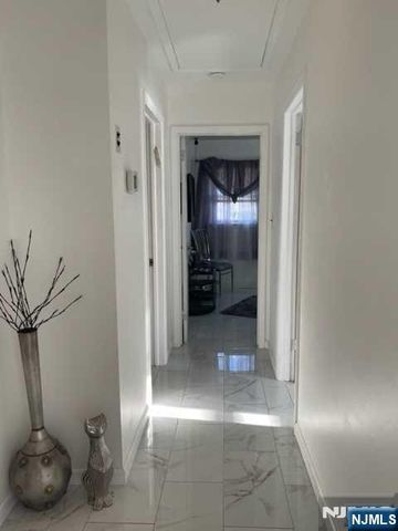 149 Truman Terrace, Paramus, NJ 07652