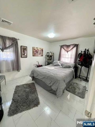 149 Truman Terrace, Paramus, NJ 07652