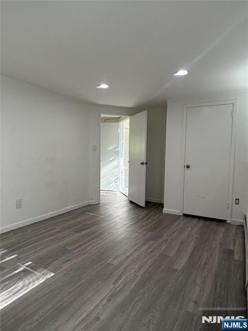 149 Truman Terrace, Paramus, NJ 07652