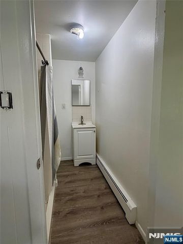 149 Truman Terrace, Paramus, NJ 07652