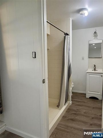 149 Truman Terrace, Paramus, NJ 07652