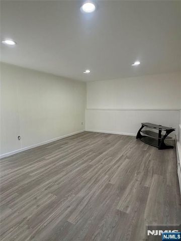 149 Truman Terrace, Paramus, NJ 07652