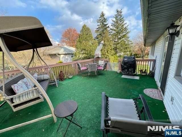 149 Truman Terrace, Paramus, NJ 07652