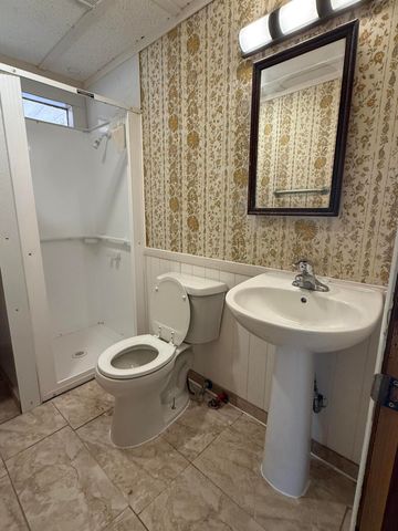 1639 E Springville Avenue, Porterville, CA 93257