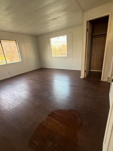 1639 E Springville Avenue, Porterville, CA 93257