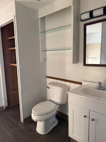 1639 E Springville Avenue, Porterville, CA 93257