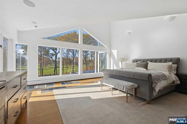 23 Rio Vista Drive, Alpine, NJ 07620