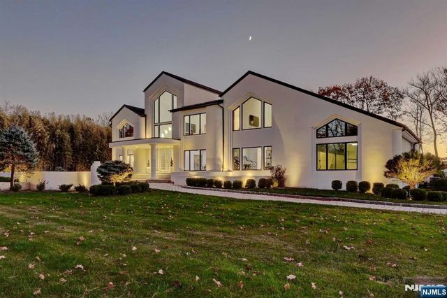 23 Rio Vista Drive, Alpine, NJ 07620