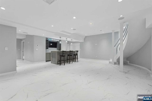 23 Rio Vista Drive, Alpine, NJ 07620