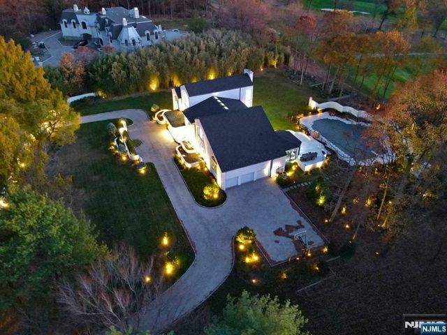 23 Rio Vista Drive, Alpine, NJ 07620