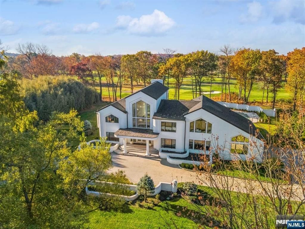 23 Rio Vista Drive, Alpine, NJ 07620