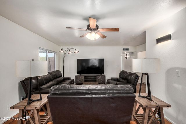 4290 N Tortolita Road, Tucson, AZ 85745