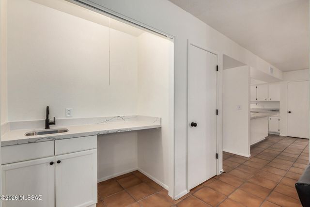 4290 N Tortolita Road, Tucson, AZ 85745