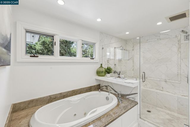 32 Dos Posos, Orinda, CA 94563