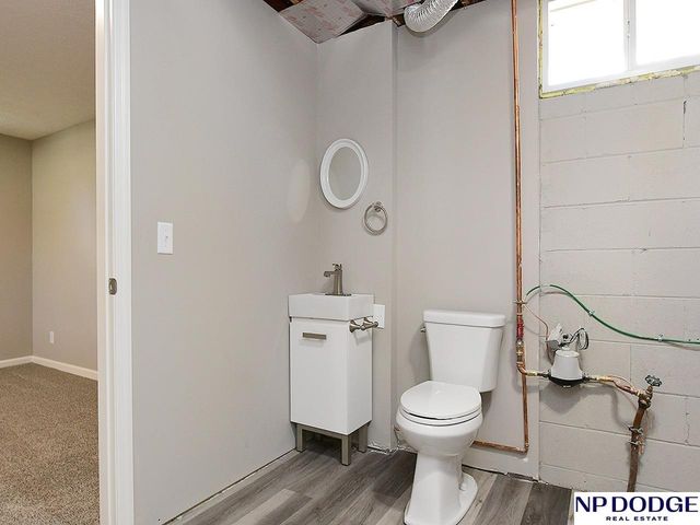 15747 Orchard Avenue, Omaha, NE 68135