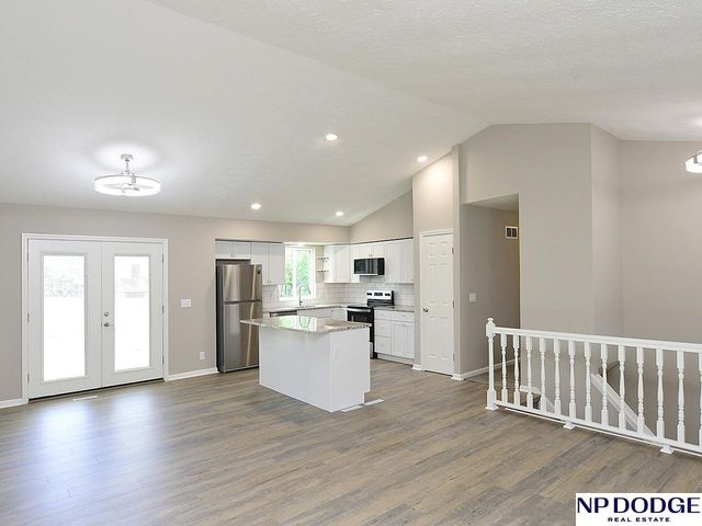 15747 Orchard Avenue, Omaha, NE 68135