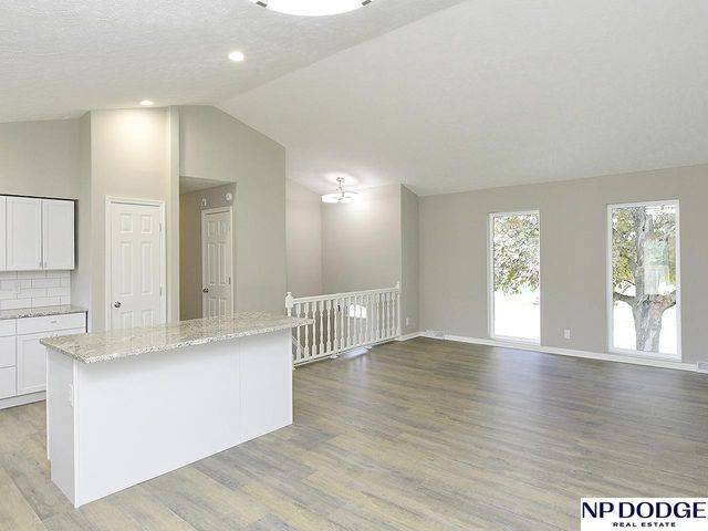 15747 Orchard Avenue, Omaha, NE 68135