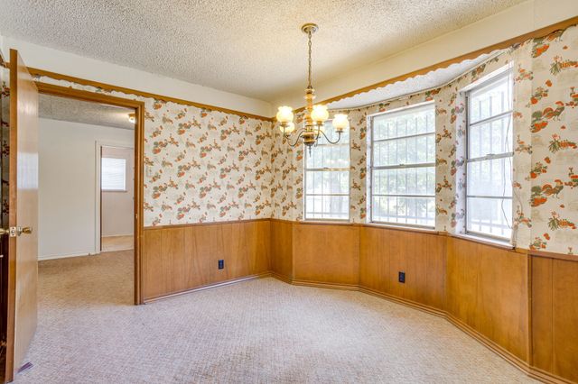 14 Arthur Drive, Edgecliff Village, TX 76134