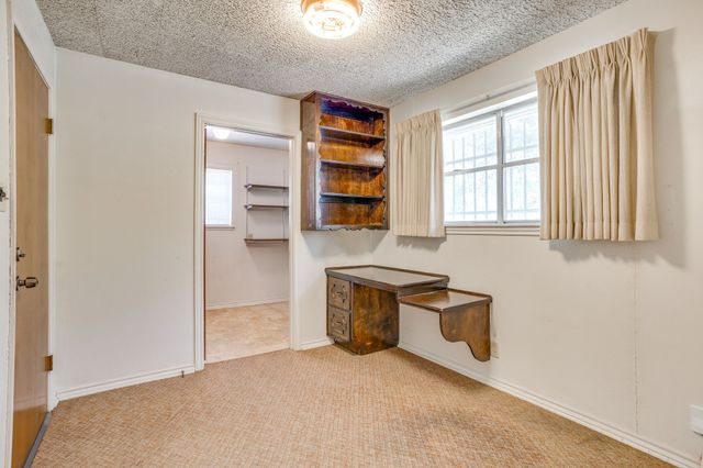 14 Arthur Drive, Edgecliff Village, TX 76134