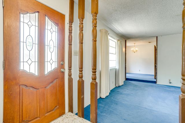 14 Arthur Drive, Edgecliff Village, TX 76134